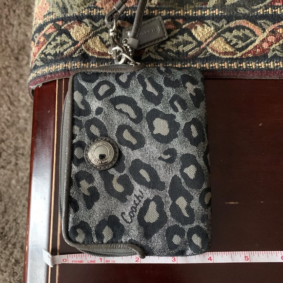Wristlet - Picture 4 of 5